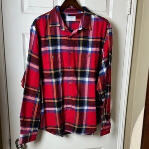 OLD NAVY NWT Men’s Flannel Red and Blue Plaid Shirt